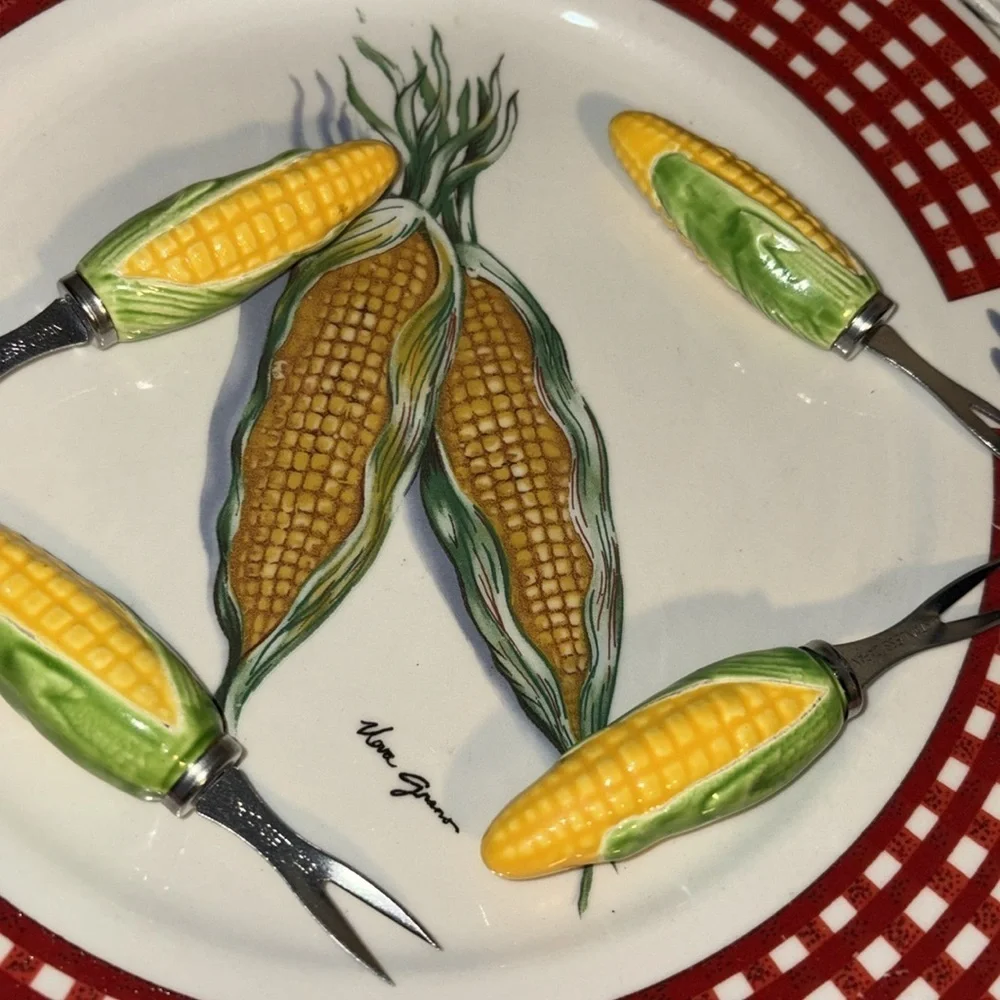 Red Gingham Corn Plate & Ceramic Corn Shaped holders / Small Forks Vintage 80s